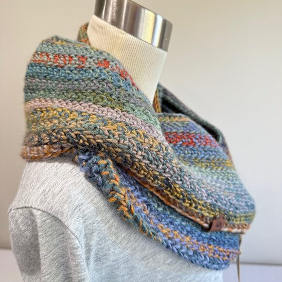 HANDMADE Crochet Moss Stitch Infinity Scarf NWT One of a Kind - Picture 4 of 12